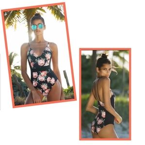 CUPSHE NWT Happy Time Print One Piece Bathing Suit Swimsuit Black Floral Size M